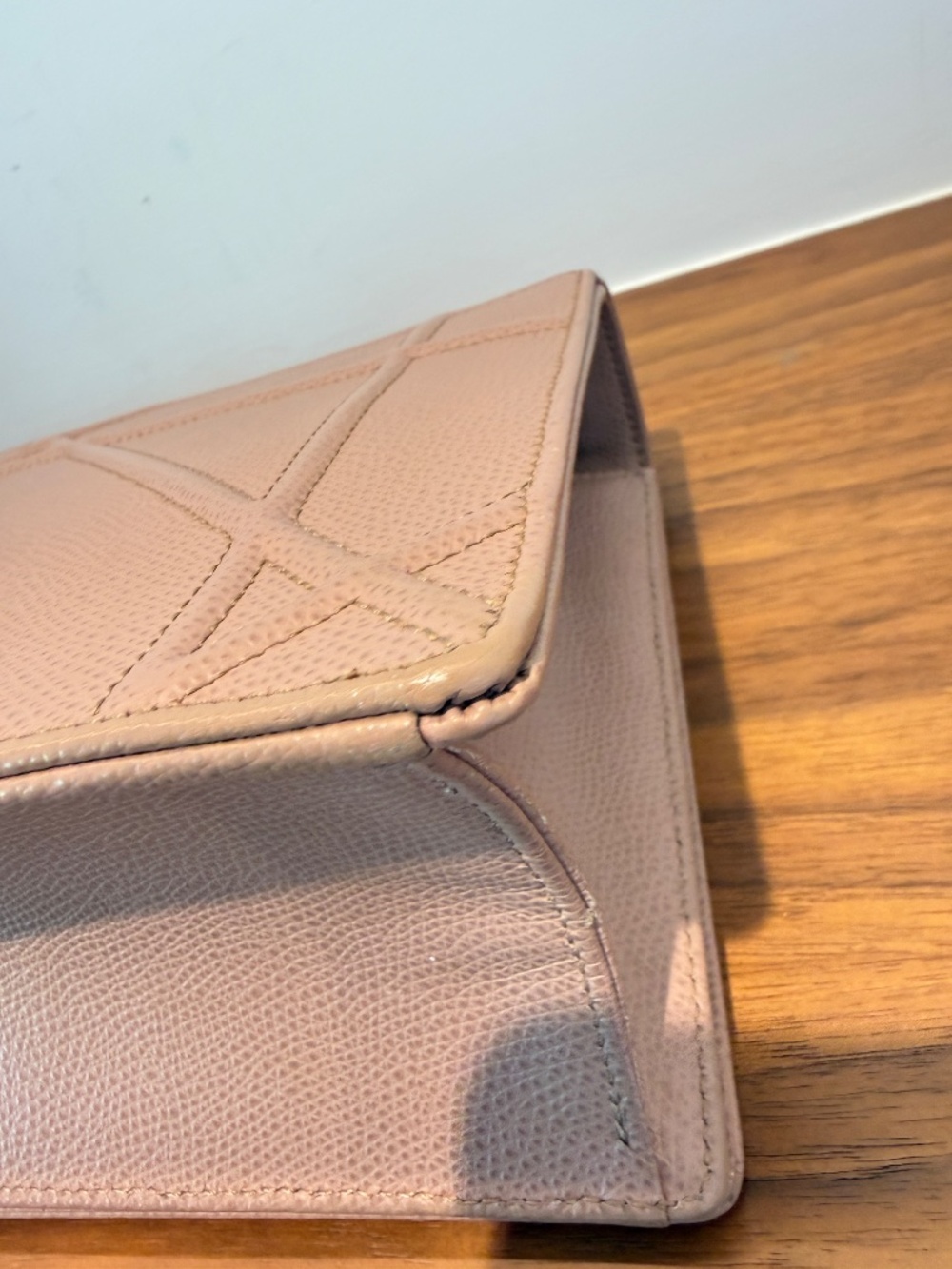 Christian Dior Grained Calfskin Medium Diorama Flap Bag Beige - Picture 4 of 12